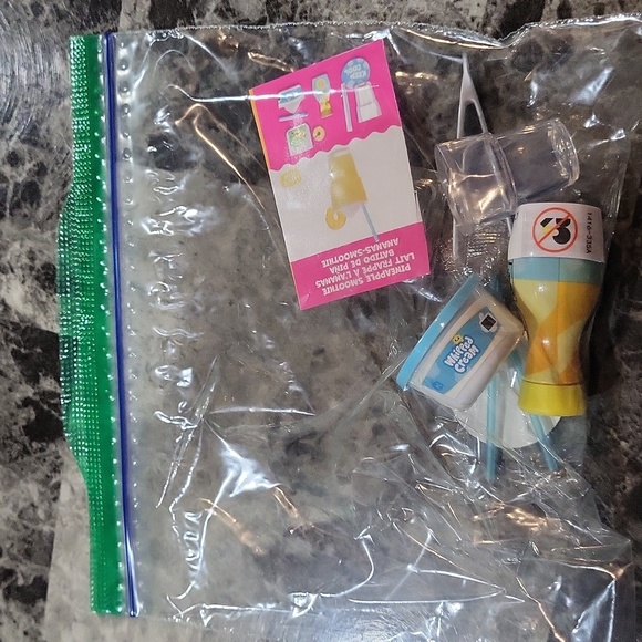 Miniverse Make It Mini Pineapple Smoothie - Picture 4 of 4